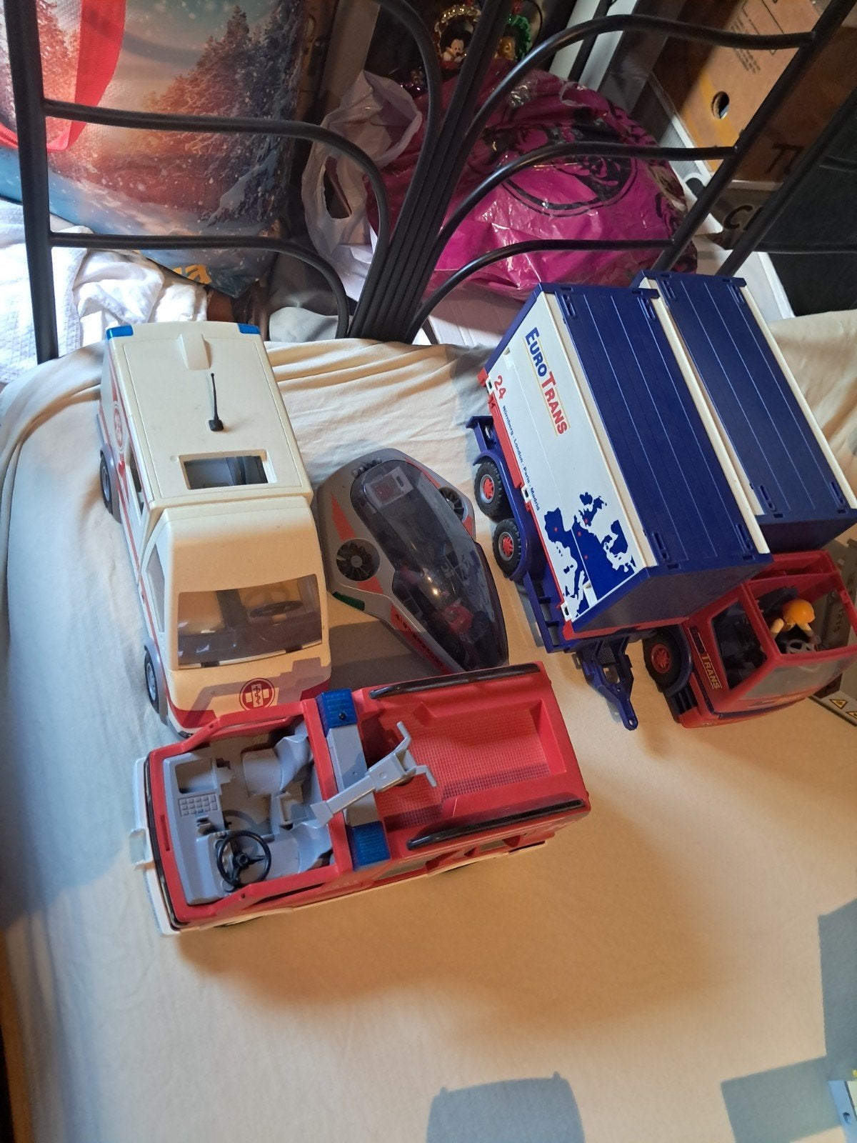 16 dozen met playmobiel, Ophalen