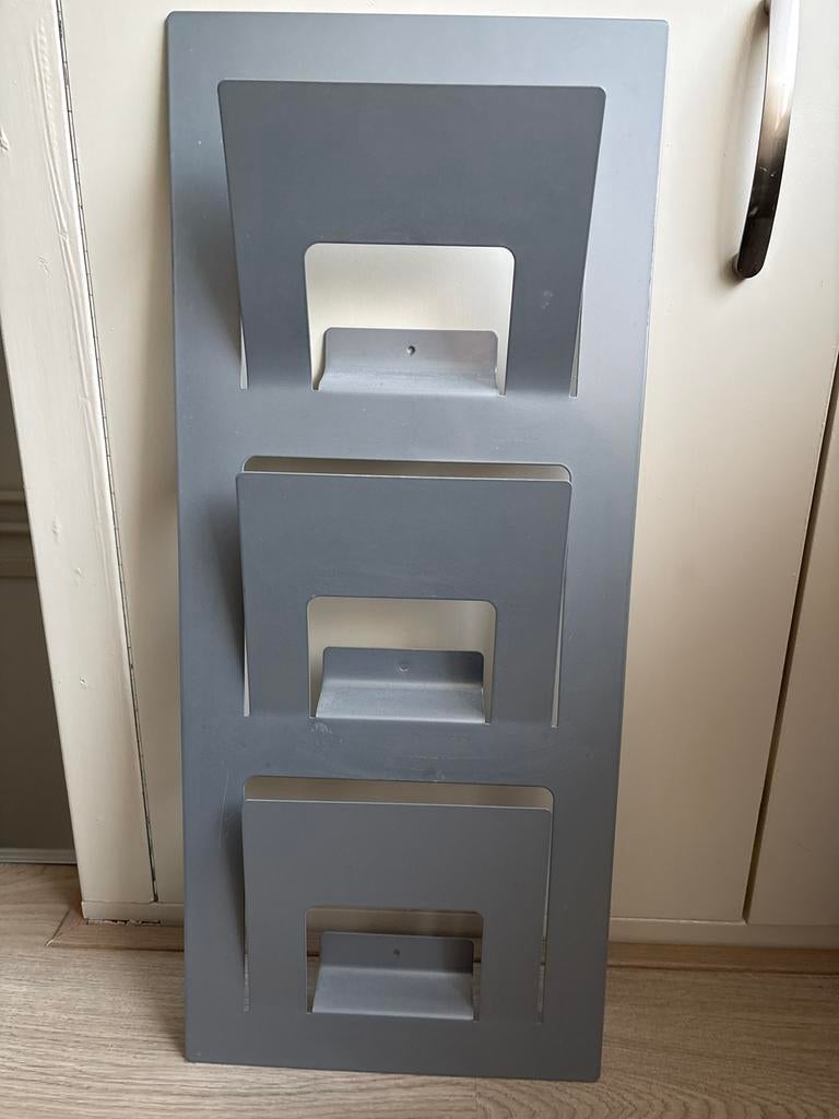 IKEA Skrissel Tijdschriftenrek - Grijs, 33x77,5cm, Ophalen, Gebruikt