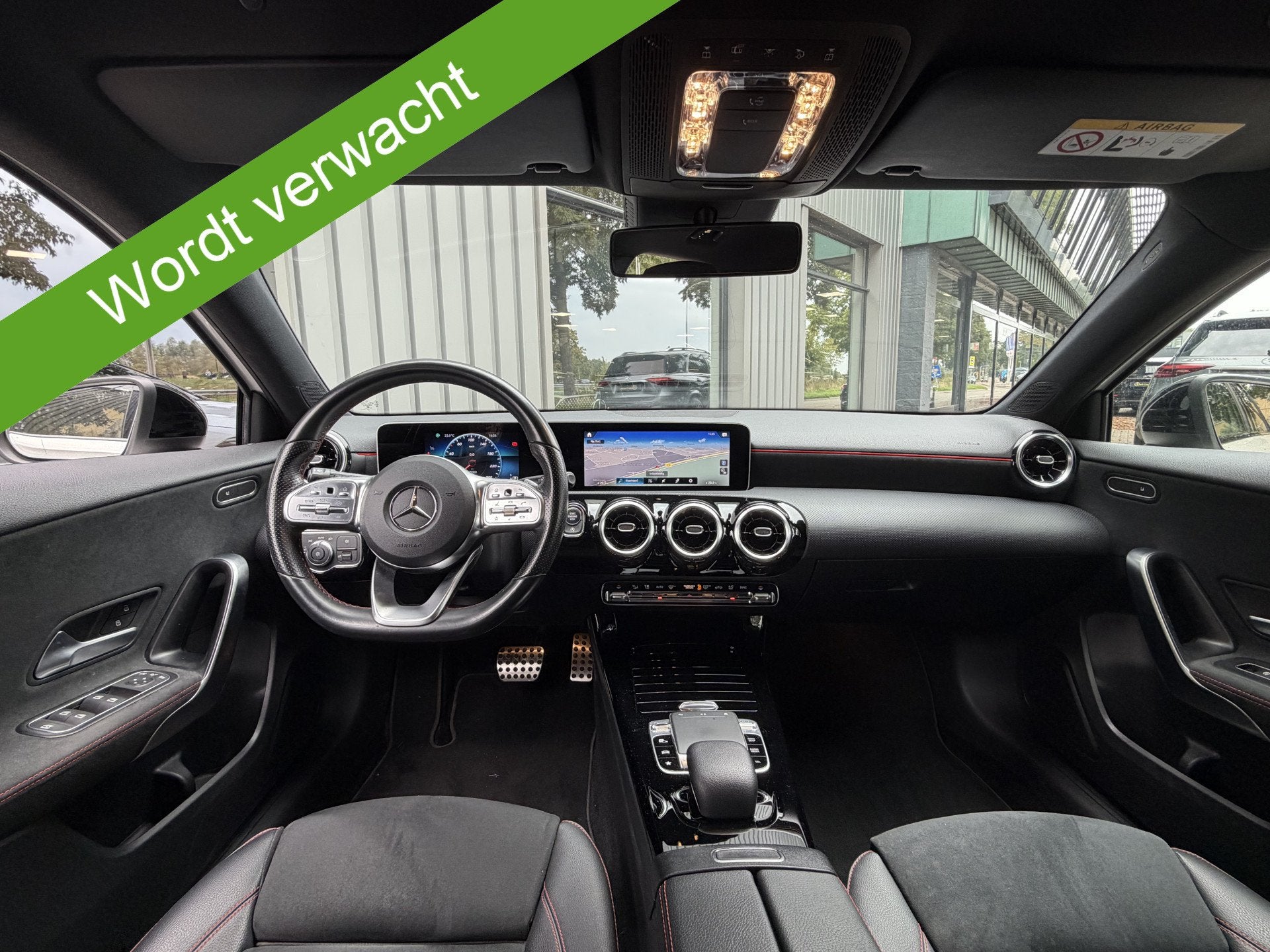 Mercedes-Benz A-Klasse 220 Launch Edition AMG, Trekhaak, Par, 12 maanden, Stof, Gebruikt, Wit