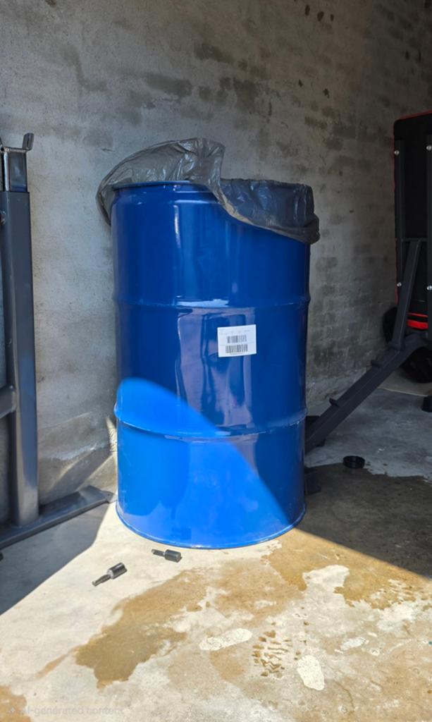 Metalen ton- 200 liter, Gebruikt, Bak of Kist, Minder dan 50 cm, Ophalen of Verzenden