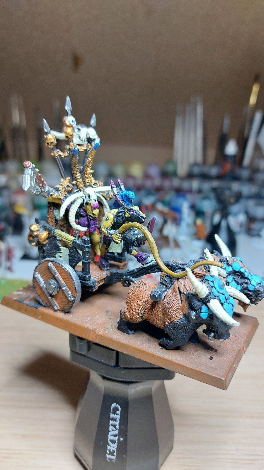 Warhammer Beastman Chariot met Lord Metaal Figuur, Hobby en Vrije tijd, Figuurtje(s), Warhammer, Ophalen of Verzenden, Zo goed als nieuw