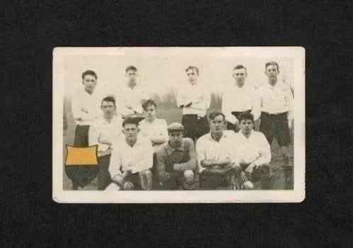Voetbalplaatje FC Sneek 1930/1931 (379)., Ophalen of Verzenden, Zo goed als nieuw