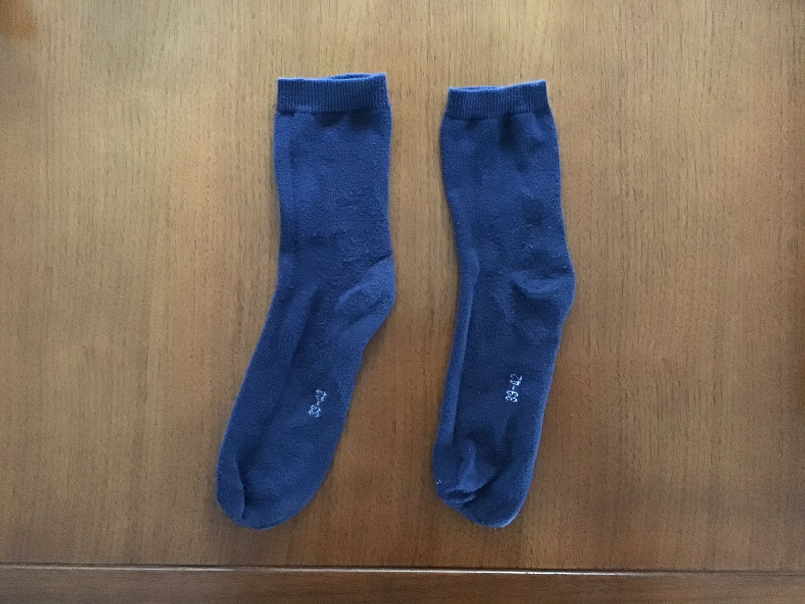 Donkerblauwe sokken. Maat 39-42. Gratis., Verzenden, Gedragen, Maat 39 t/m 42, Blauw