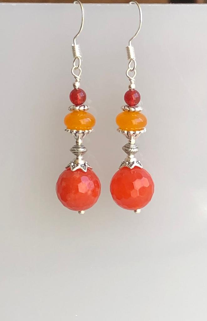 Prachtige oorbellen met oranje facet Jade, Agaat en Carneool, Hangers, Verzenden, Nieuw, Oranje