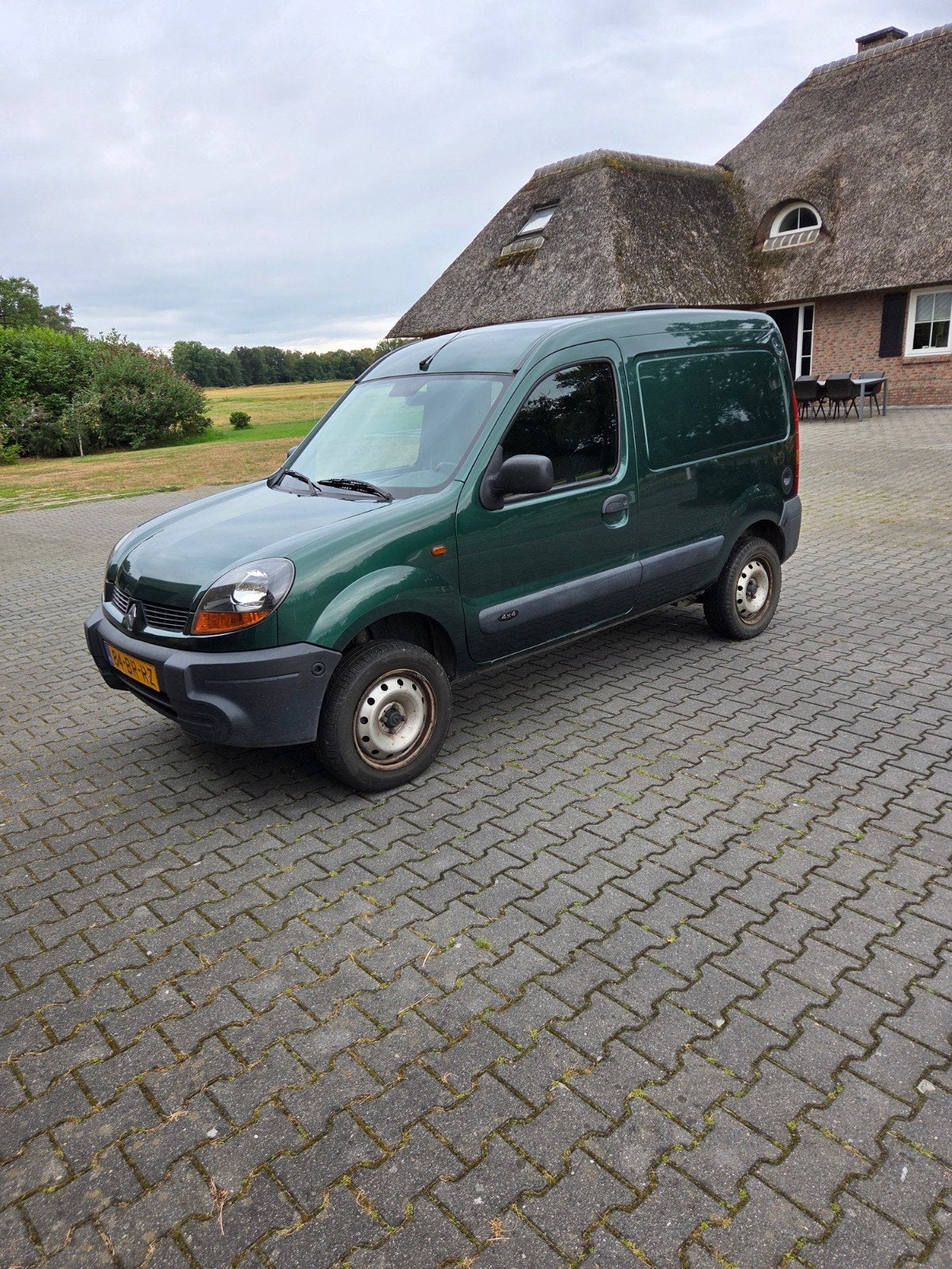 Renault Kangoo 1.9 DCI 4X4 62KW 2004, Auto's, Bestelauto's, Stof, 1340 kg, 4 cilinders, Renault