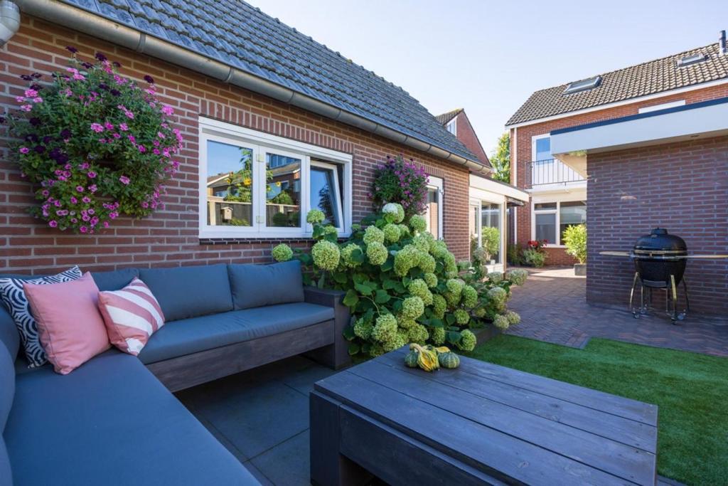 Donkergrijze tuinkussens voor grote (pallet)bank, Tuin en Terras, Tuinmeubel-accessoires, Ophalen, Gebruikt