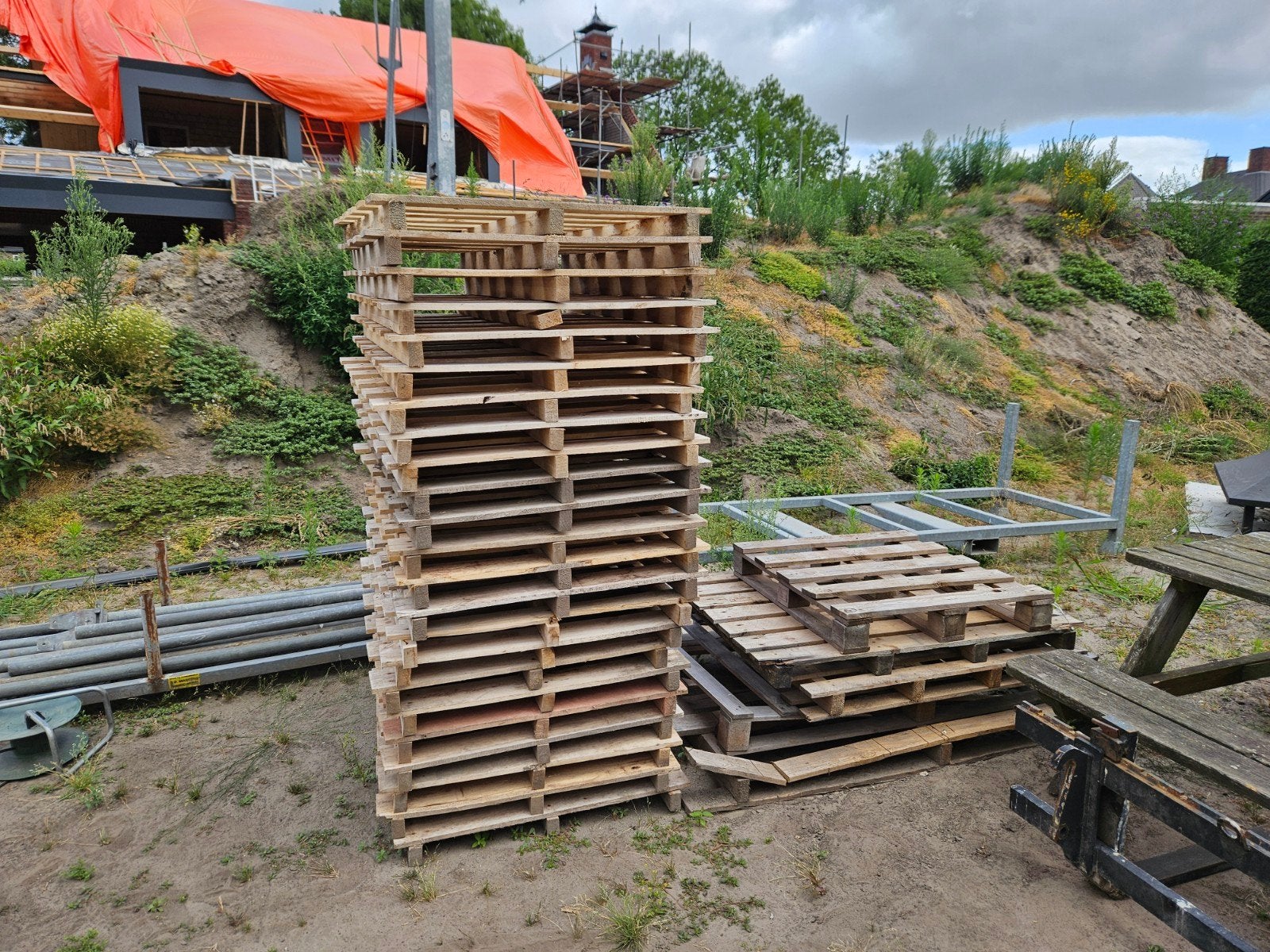 Gratis pallets en stookhout., Ophalen, Overige houtsoorten, Minder dan 200 cm, Pallet