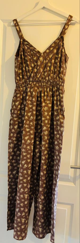 American Eagle bloemen jumpsuit maat S, Kleding | Dames, Jumpsuits, Ophalen of Verzenden, Zo goed als nieuw, Maat 36 (S), Bruin