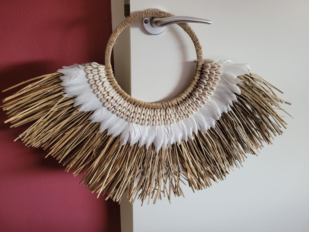 Boho Wanddecoratie met Schelpen en Veren, Meerkleurig, Ophalen of Verzenden, Zo goed als nieuw, Natuurlijk materiaal