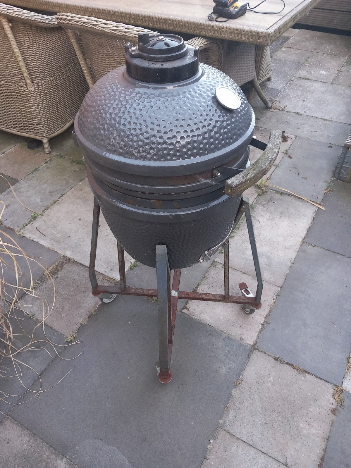 Barbecue met thermometer en onderstel, Ophalen of Verzenden, Gebruikt, Onbekend
