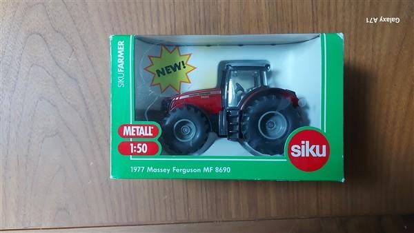 Siku 1977 Massey Ferguson MF 8690, Ophalen of Verzenden, Zo goed als nieuw, Hijskraan, Tractor of Landbouw, SIKU