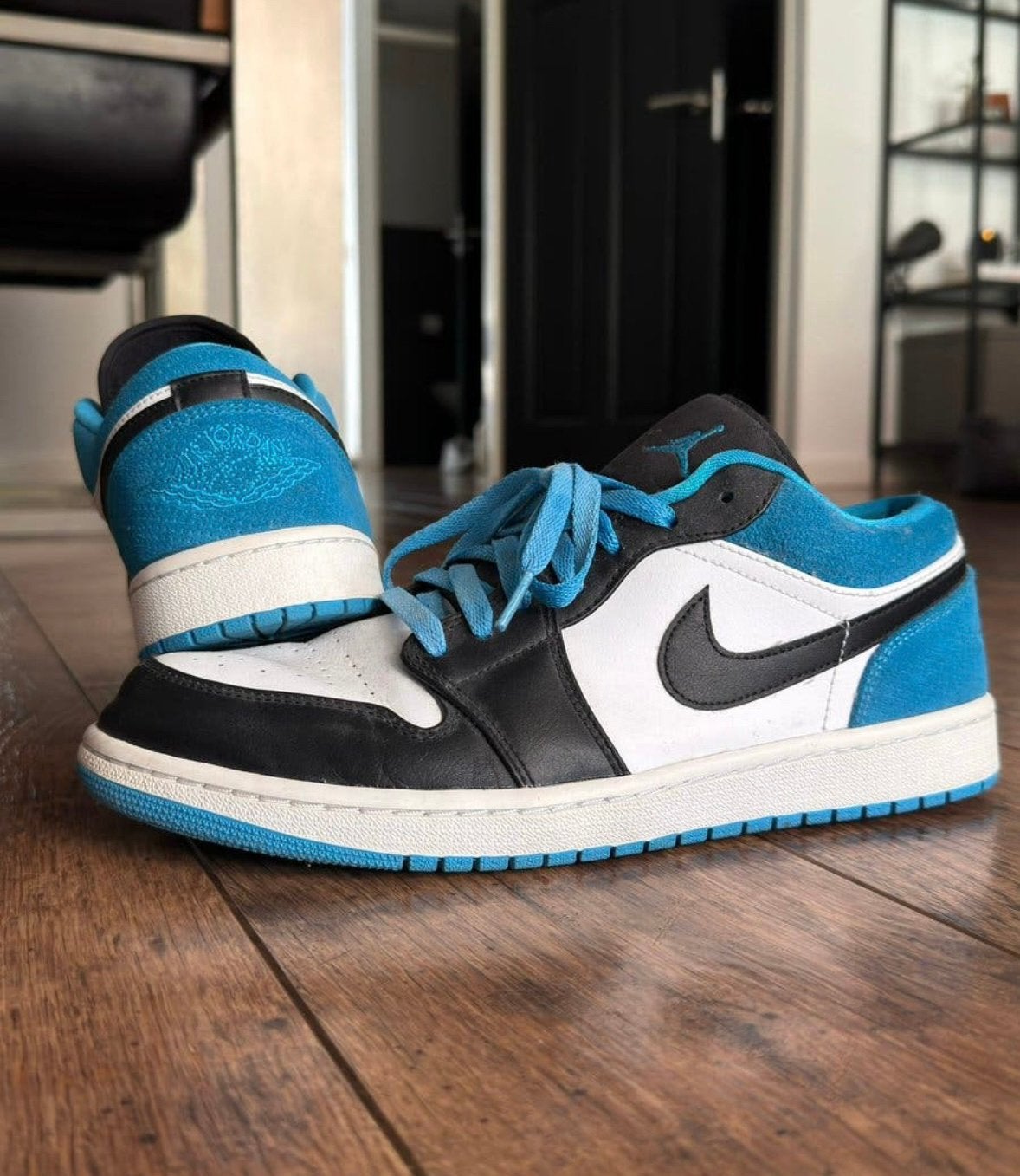 Nike Air Jordan 1 Low SE 'Laser Blue', Ophalen of Verzenden, Zo goed als nieuw, Blauw