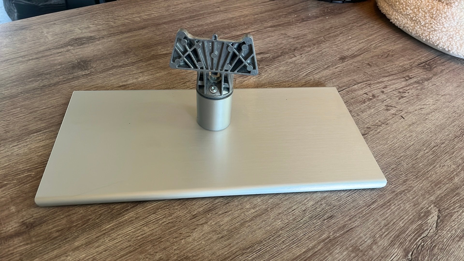 Voet Loewe led tv (Connect ID32 met SL155 chassis), Ophalen of Verzenden, Zo goed als nieuw