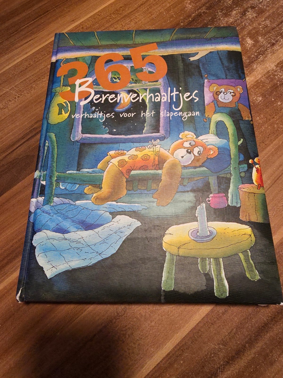365 Berenverhaaltjes: Verhaaltjes voor het slapengaan, Ophalen of Verzenden, Zo goed als nieuw, Onbekend, Fictie algemeen