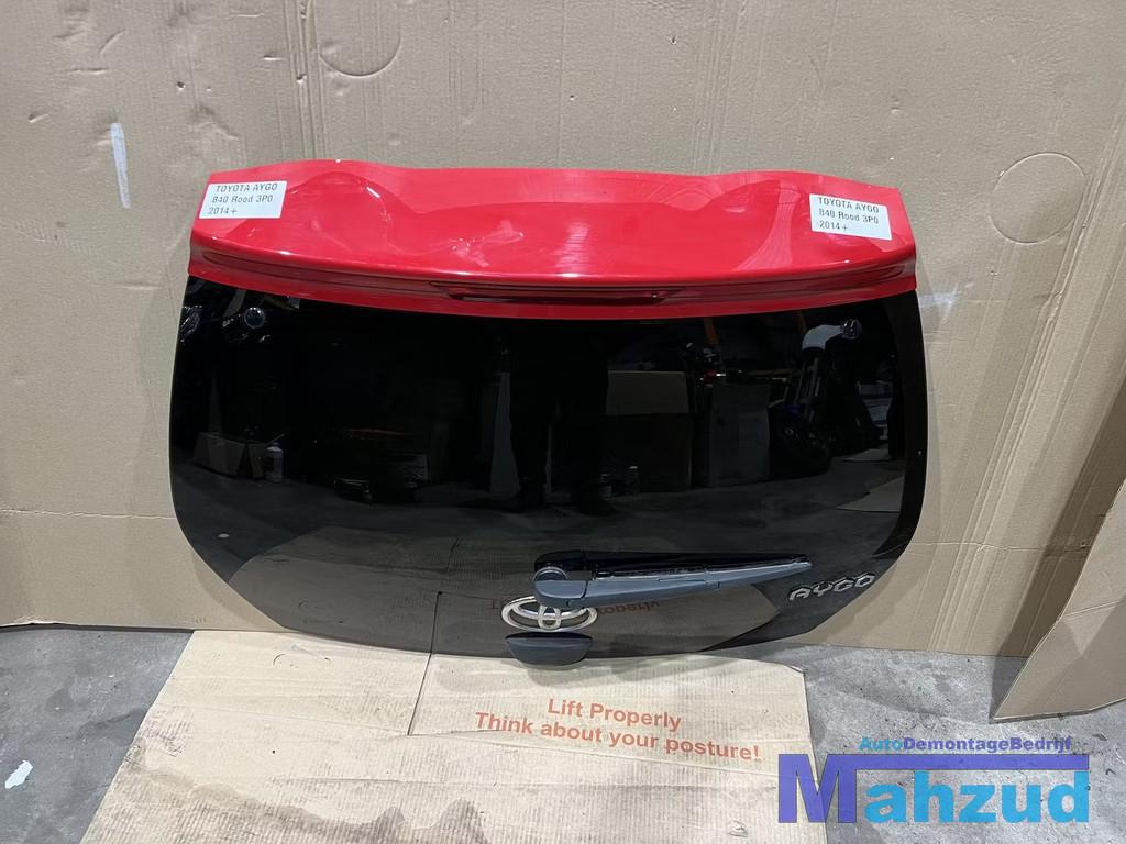 TOYOTA AYGO B40 Rood 3P0 achterklep 2014+, Auto-onderdelen, Info@toyota.co.jp, Gebruikt, Deur, Toyota Motor Corporation