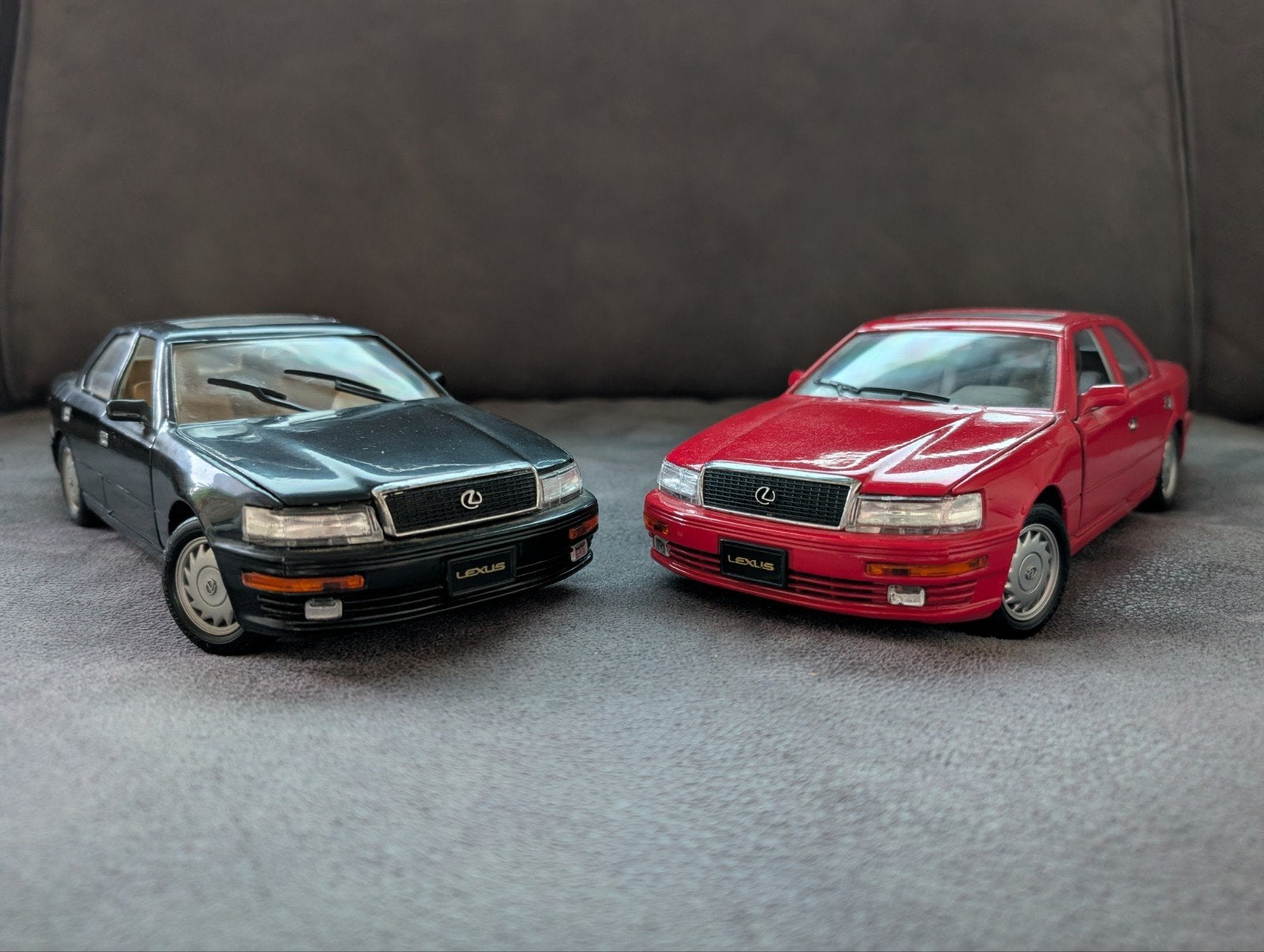 Set van 2 Lexus LS 400 modelauto's Road Tough & Majorette, Ophalen of Verzenden, Zo goed als nieuw, Overige merken