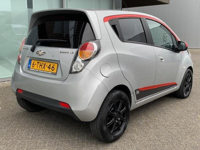 Chevrolet Spark 1.0 16V LE AIRCO BJ 3-2012 apk 4-2027, Auto's, Voorwielaandrijving, Gebruikt, 4 cilinders, 68 pk