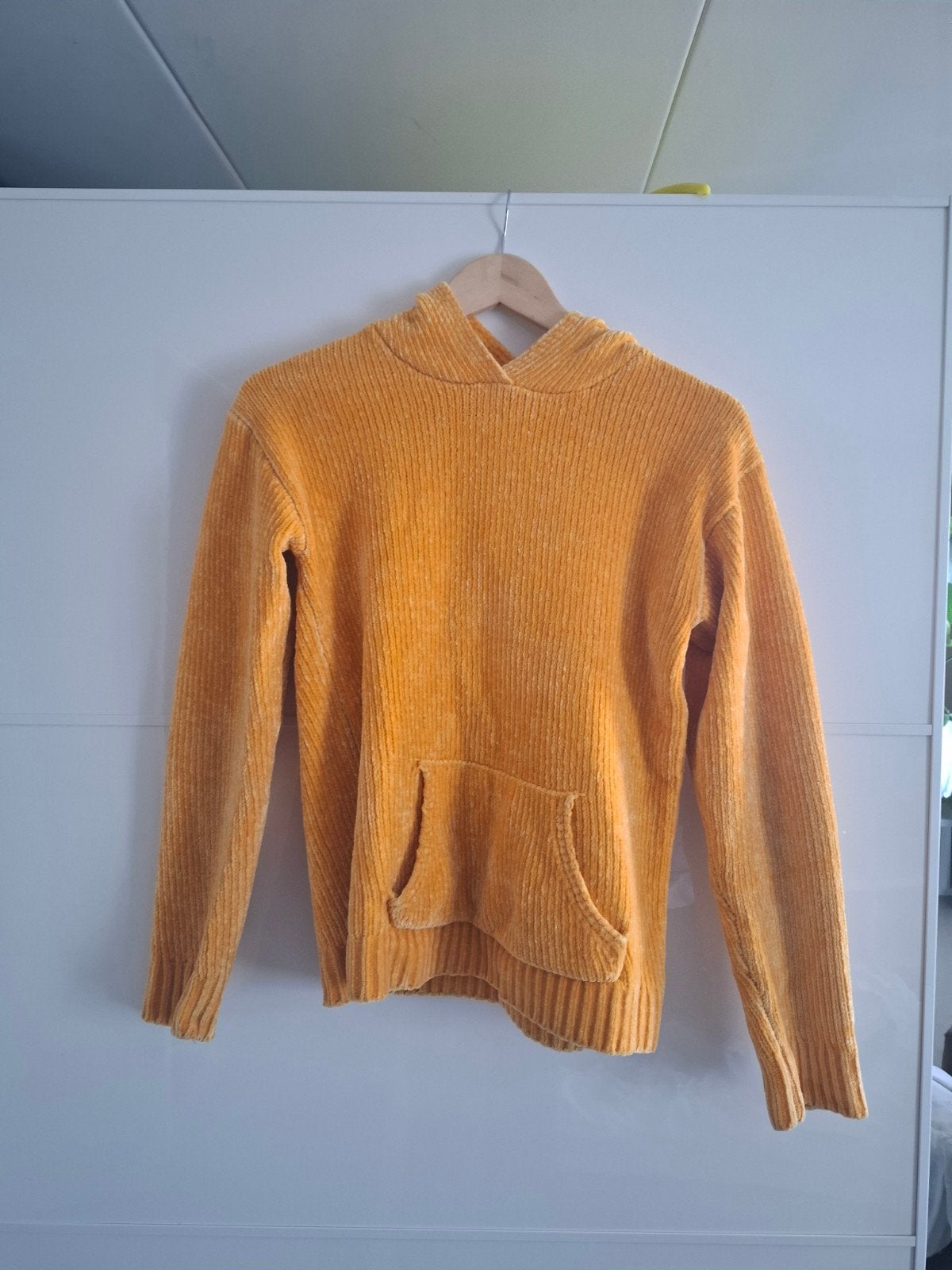 Comfortabele c&a Ribgebreide Trui met Kangoeroezak - maat S, C&A, Jongen of Meisje, Trui of Vest, Ophalen of Verzenden