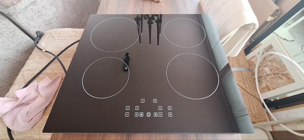 Tomado inductie kookplaat 4 pits., Witgoed en Apparatuur, Kookplaten, Ophalen, 4 kookzones, Zo goed als nieuw, Inductie
