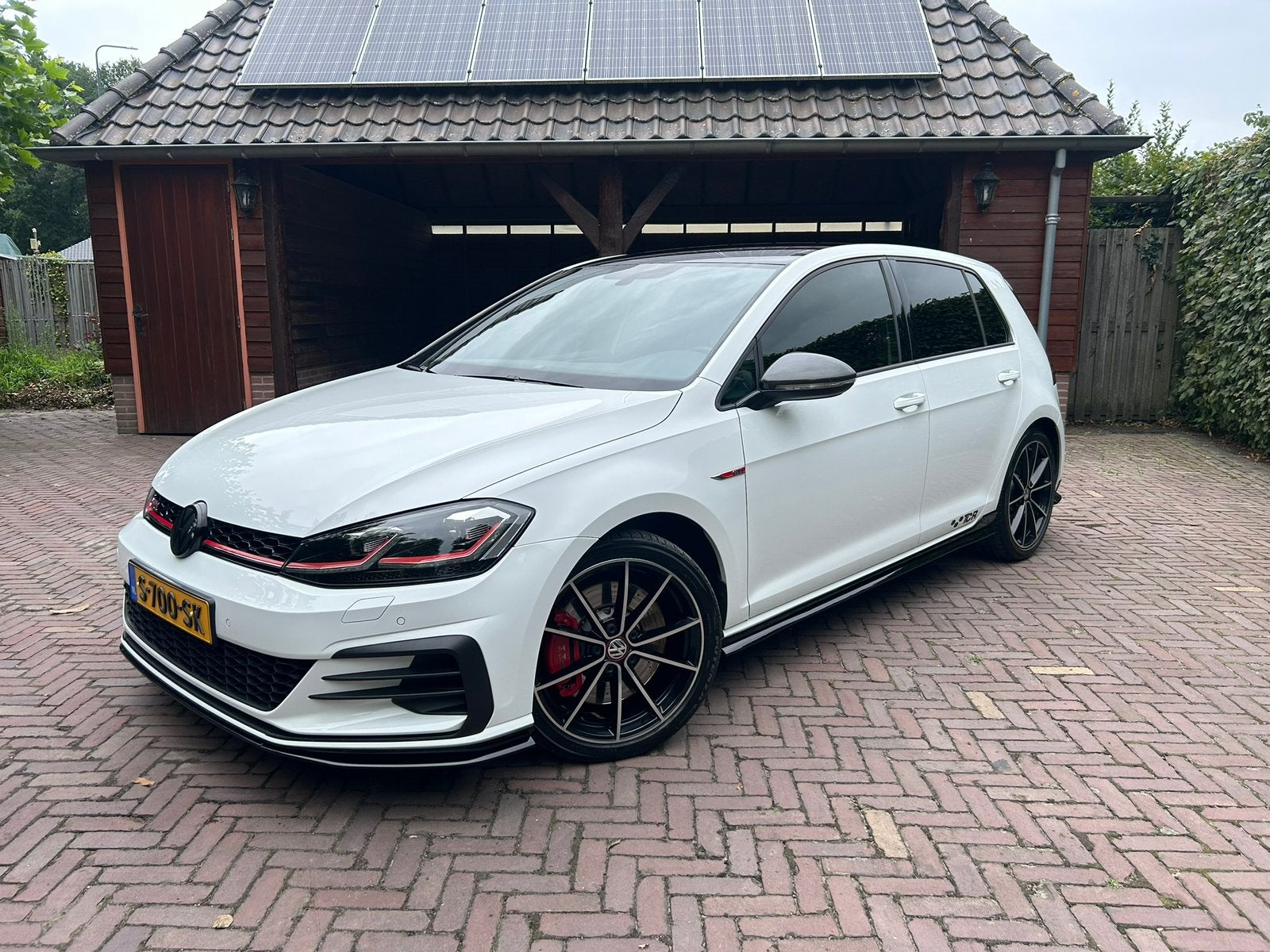 Volkswagen Golf GTI TCR 370 PK Milltek K&N, 1330 kg, 4 cilinders, 1984 cc, Wit