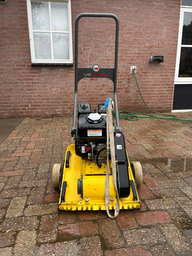 Wacker Neuson VP2050 Trilplaat met Honda motor, Tuin en Terras, Hand-tuingereedschap, Ophalen of Verzenden, Zo goed als nieuw