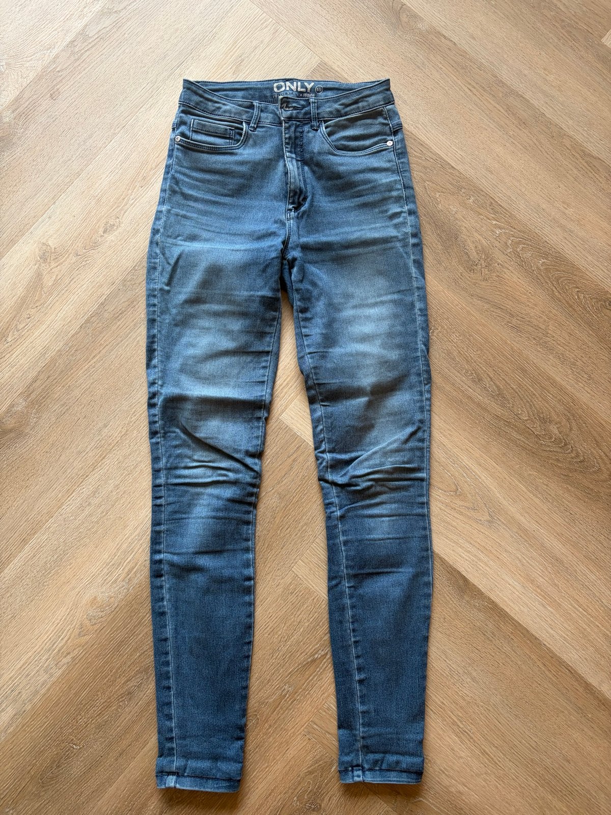 ONLY en Bershka high waist skinny jeans Maat S/32 en S/30, Maat 36 (S), Lang, Gedragen, Meerkleurig