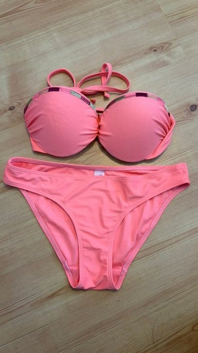 Hunkemöller bikini zalm roze in goede staat!, Ophalen of Verzenden, Zo goed als nieuw, Roze, Bikini