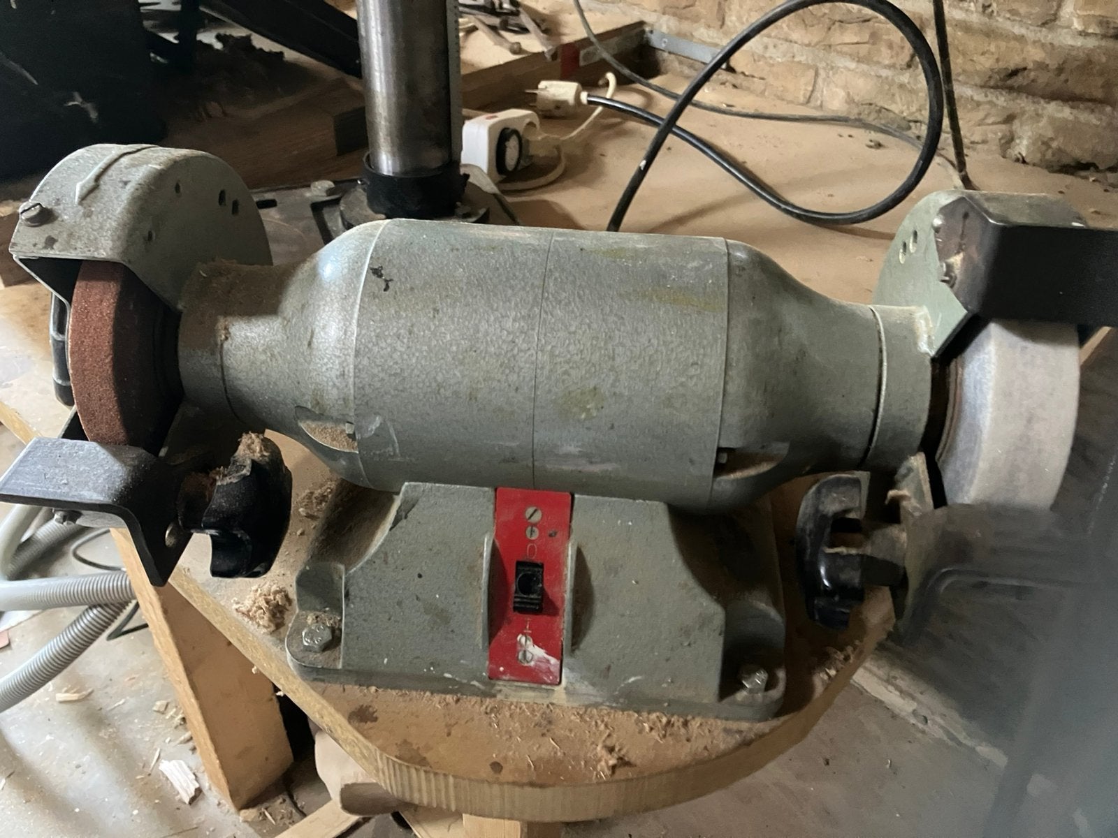Masco werkbank slijpmachine, Ophalen, Gebruikt, Minder dan 700 watt, Werkbankslijpmachine