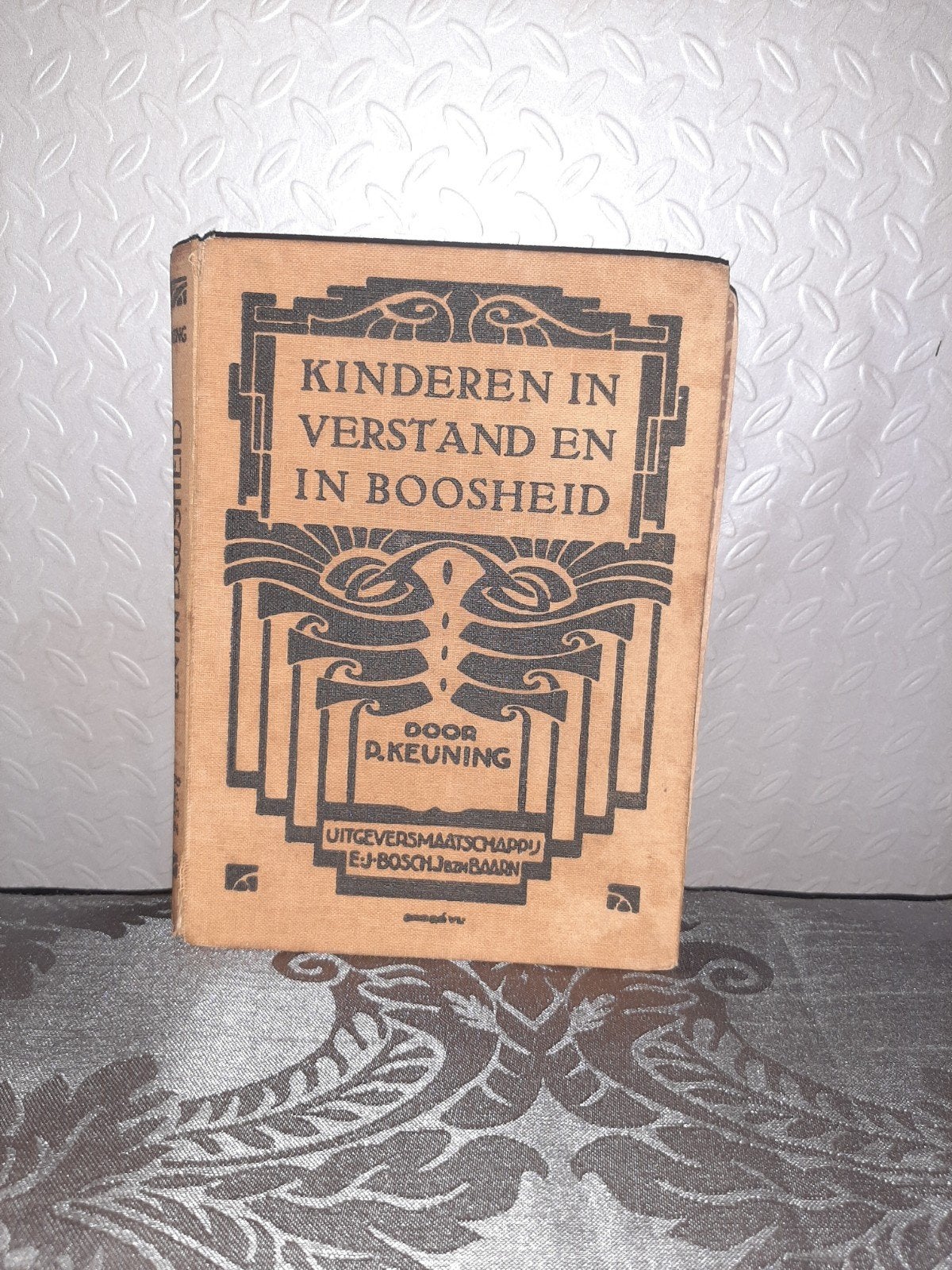 Kinderen in Verstand en in Boosheid -P. Keuning (Derde Druk), Ophalen of Verzenden, Gelezen, P. Keuning, Fictie algemeen