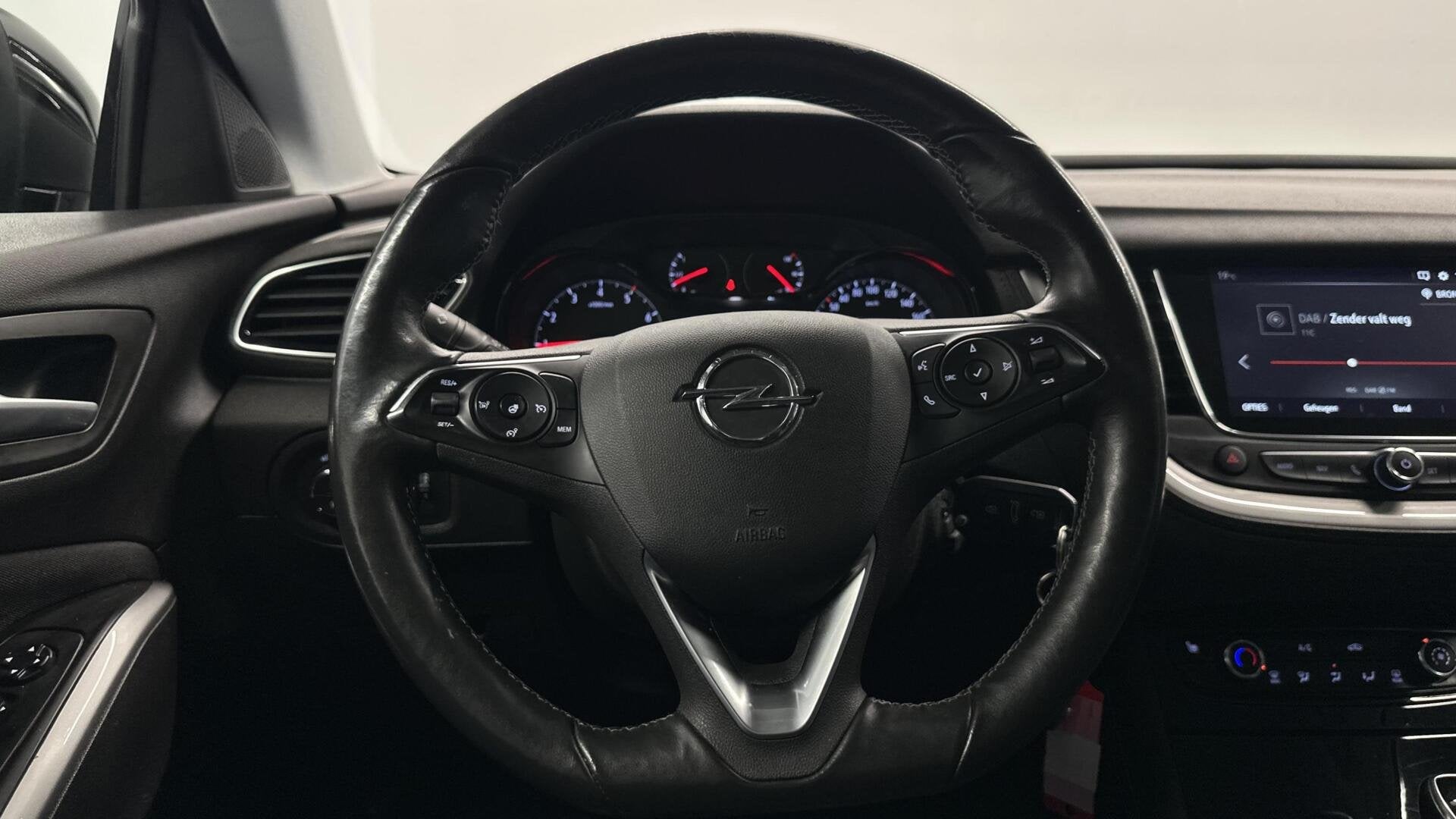 Foto 27 van Opel Grandland X 1.2 Turbo Innovation AUTOMAAT STOELVER CRUI