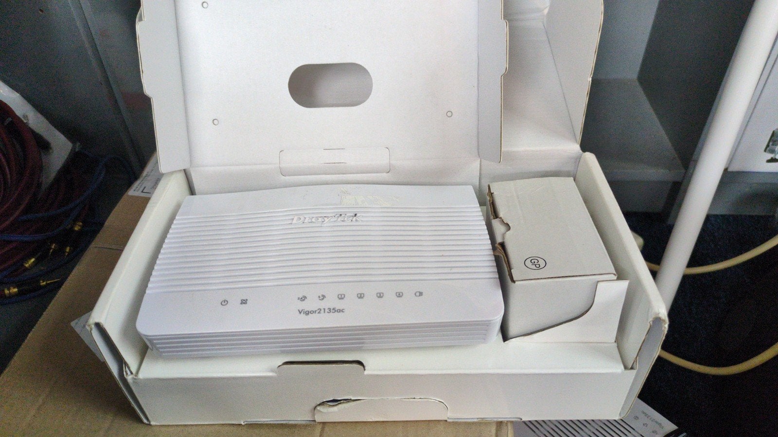 DrayTek Vigor 2135AC, Ophalen of Verzenden, Zo goed als nieuw, DrayTek