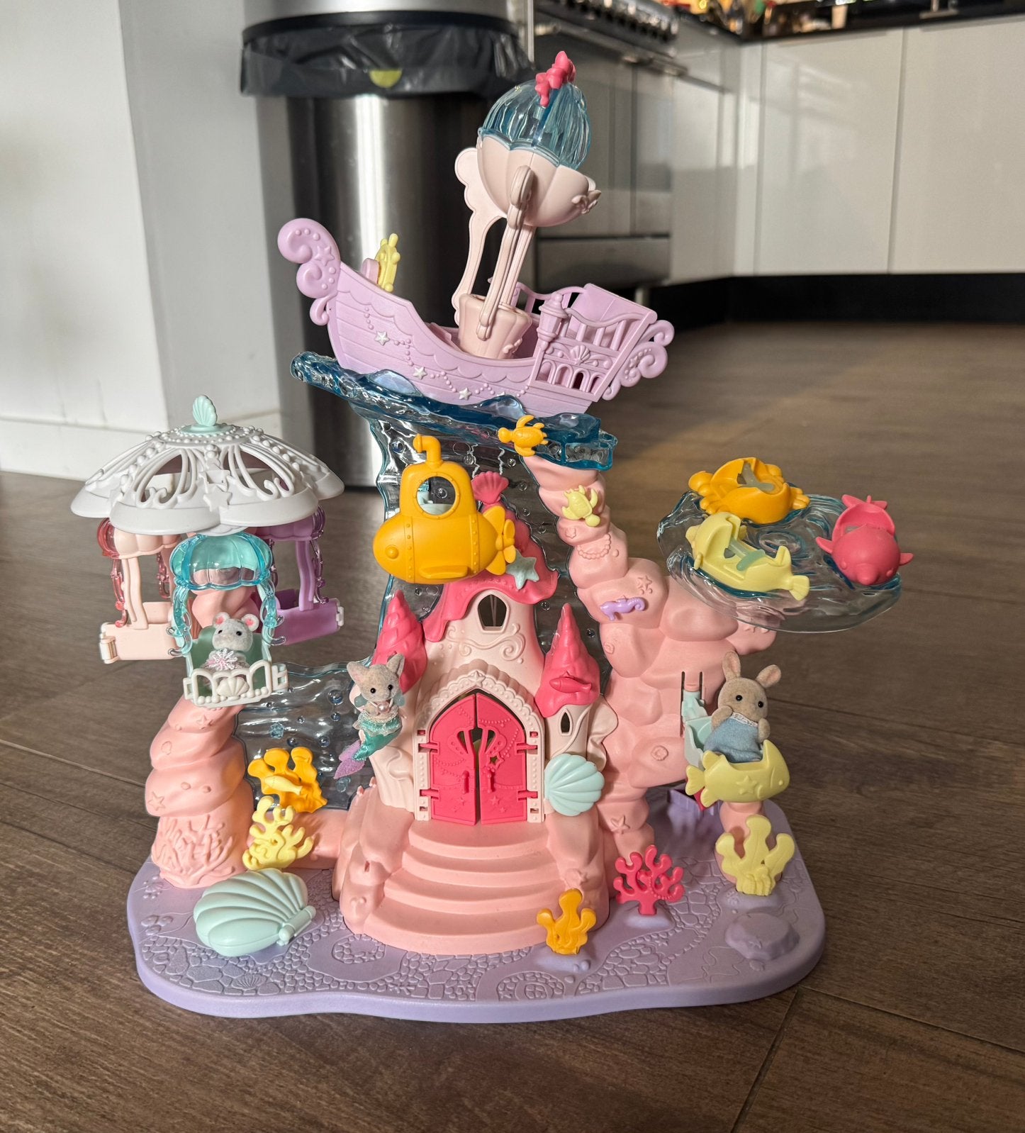Sylvanian families zeemeermin kasteel, Kinderen en Baby's, Speelgoed | Poppenhuizen, Ophalen, Zo goed als nieuw, Poppenhuis