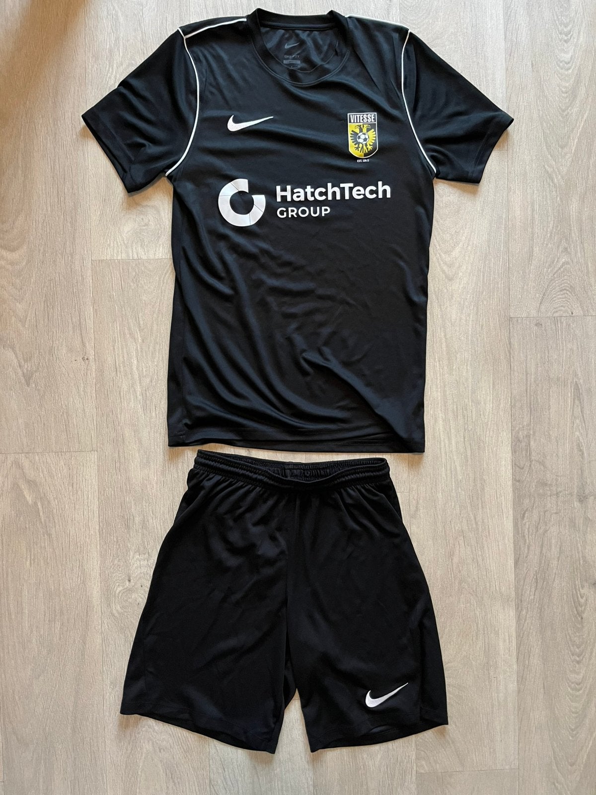 Nike Vitesse voetbaltenue – maat S., Zwart, Ophalen of Verzenden, Zo goed als nieuw, Voetbal