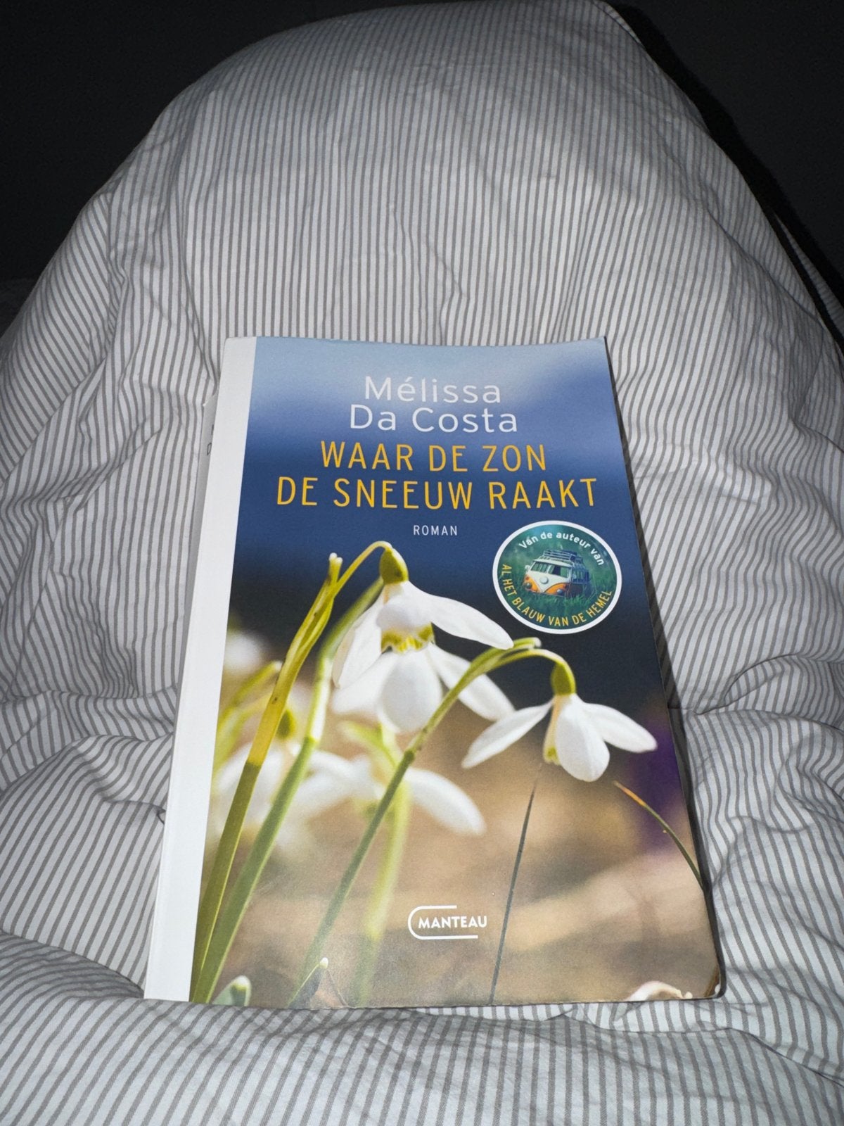 Mélissa Da Costa - Waar de zon de sneeuw raakt, Boeken, Ophalen of Verzenden, Gelezen, Europa overig