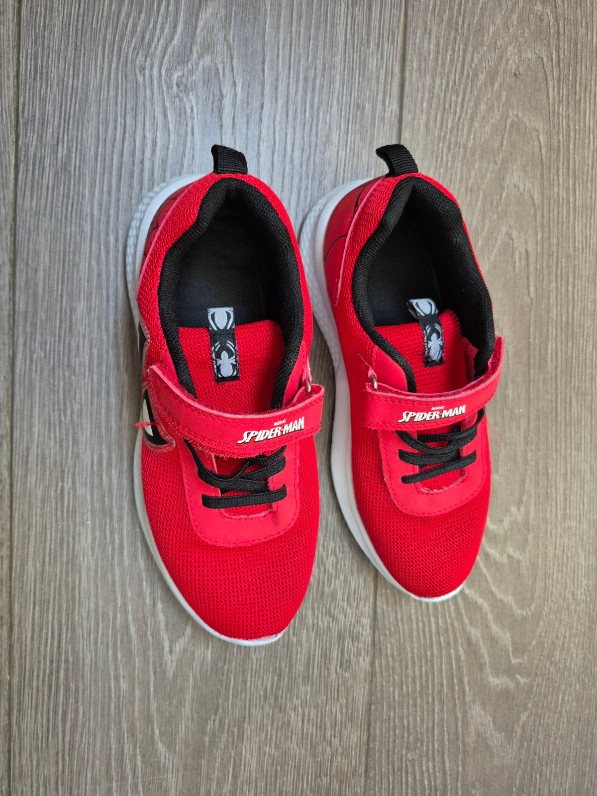 Spiderman Sportschoenen voor Jongens - Maat 34, Kinderen en Baby's, Ophalen, Gebruikt, Sportschoenen, Spiderman