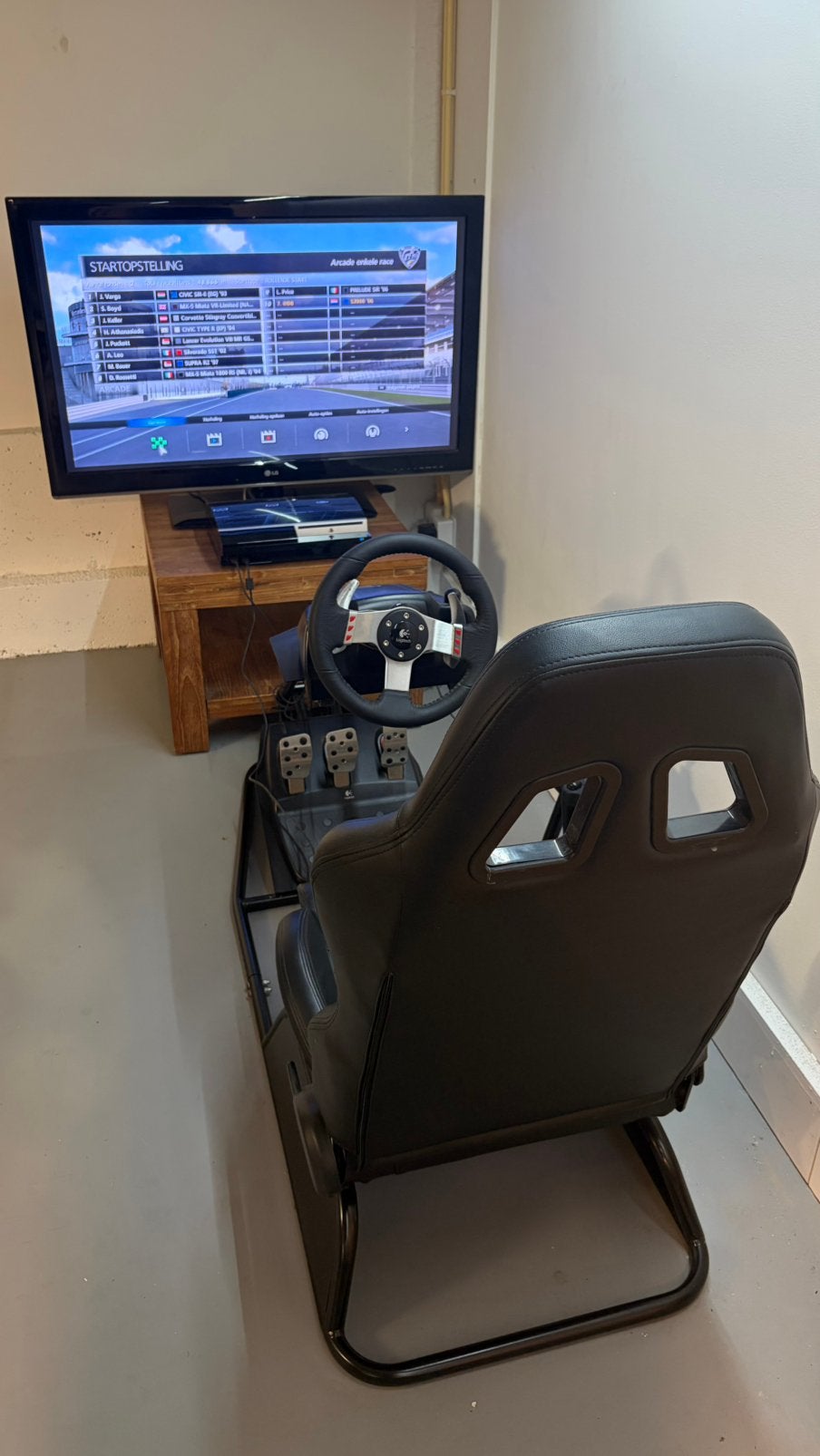 Complete race simulator setup–Logitech G27+PS3 +stoel+3D TV, Spelcomputers en Games, Ophalen, Zo goed als nieuw