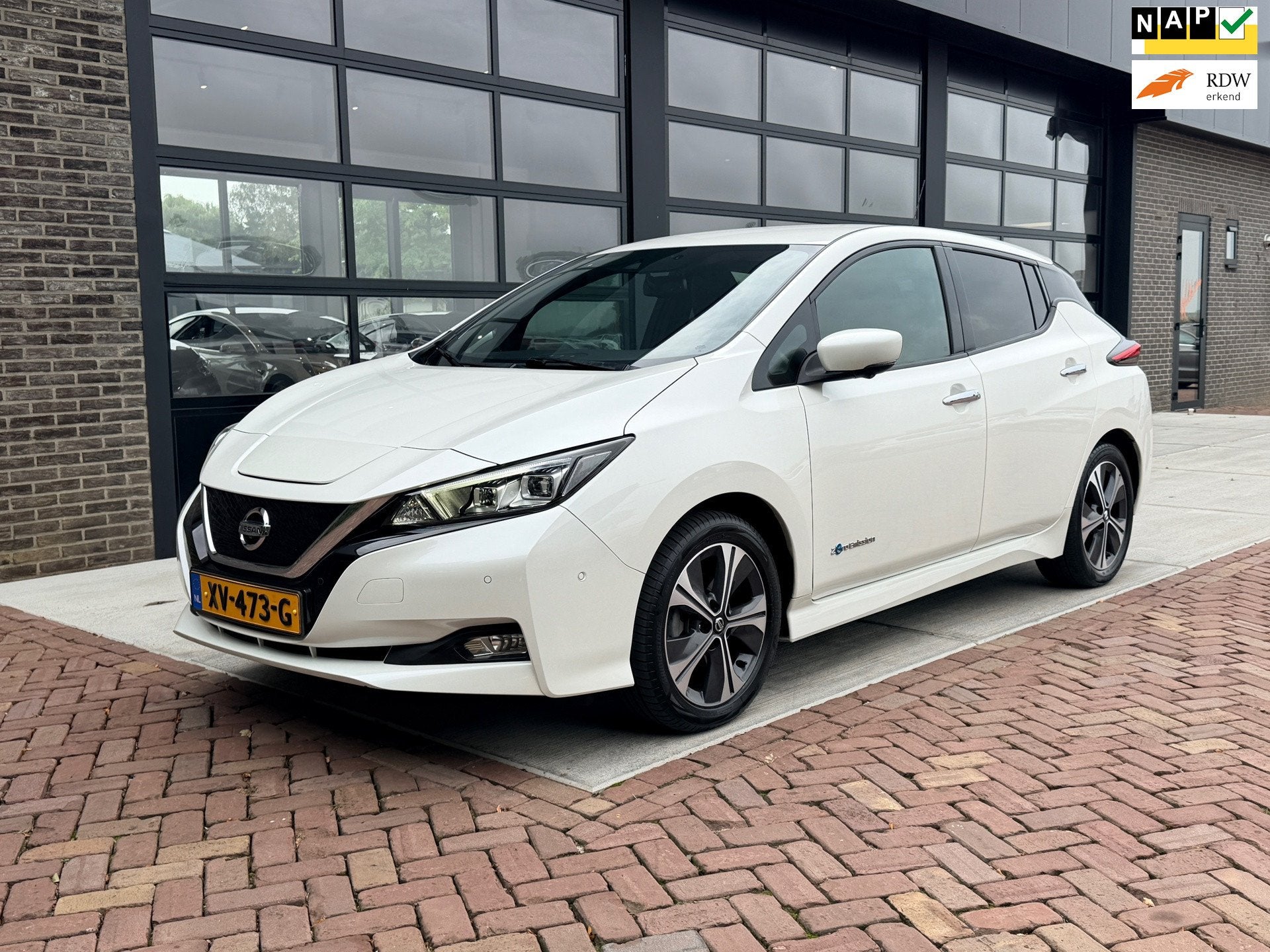 Nissan LEAF Tekna 40 kWh | SOH 88%| Leer | Camera | Bose sou, Gebruikt, Zwart, 150 pk, 109 min