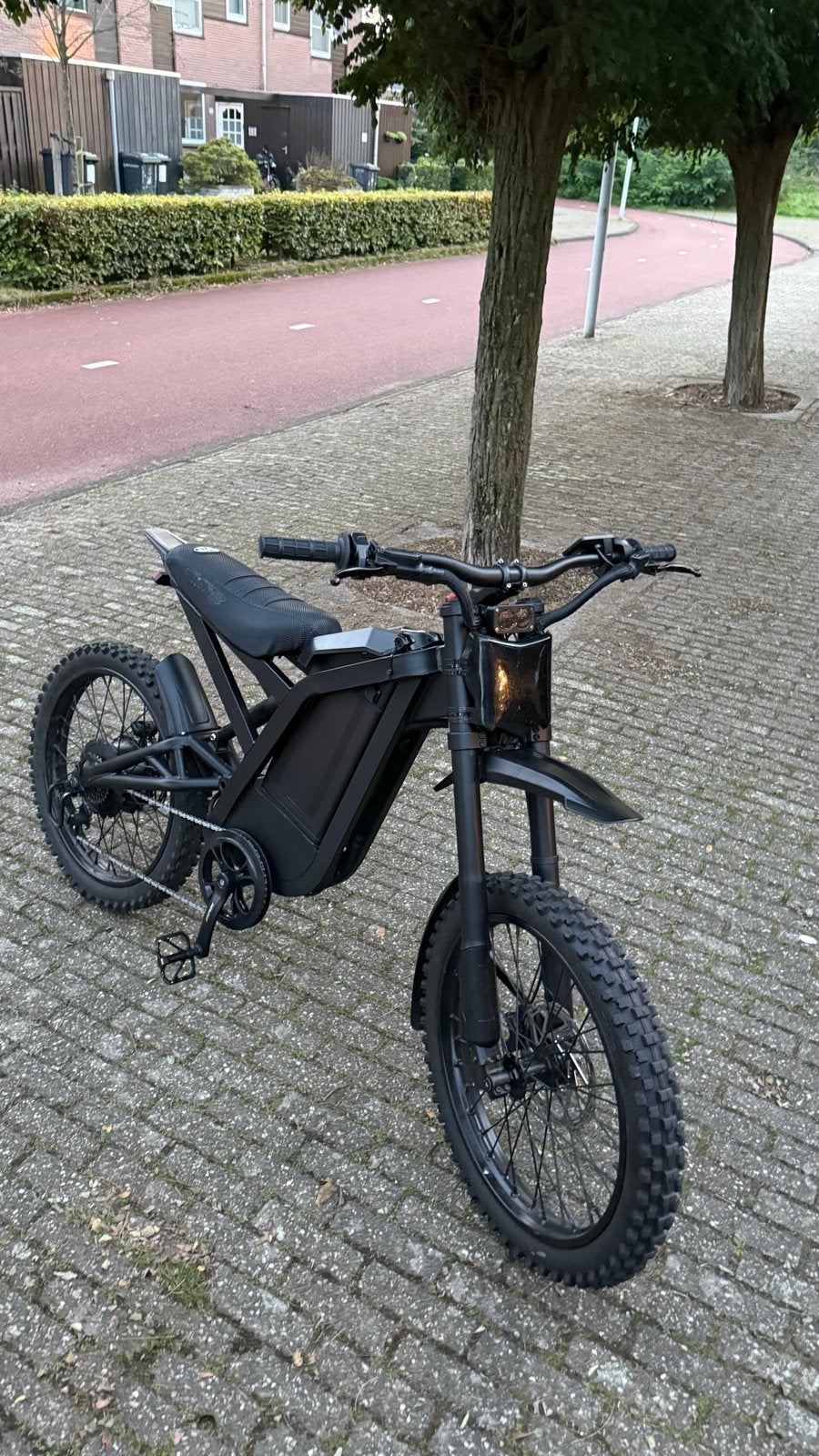Custom GT2000 - Niet te ruil, Ophalen, Zo goed als nieuw, Overige merken