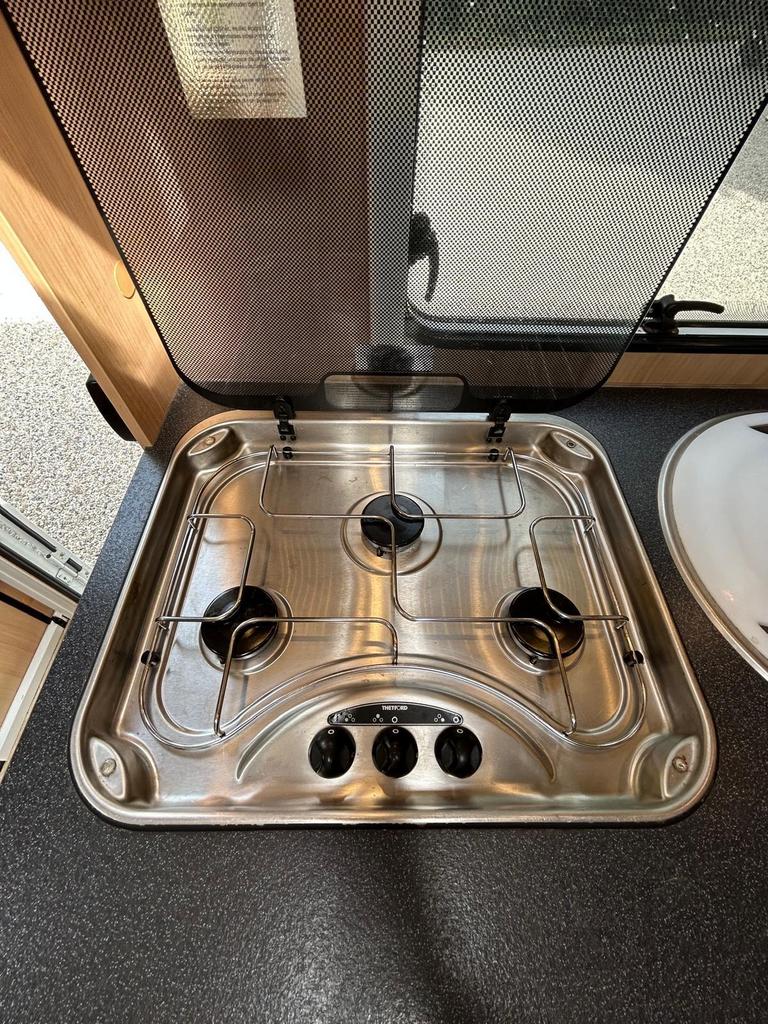 Sunlight A70 Alkoof Camper - Perfect voor Gezinsavonturen, Caravans en Kamperen, Campers, Ringverwarming, Fiat, Particulier, Tot en met 6