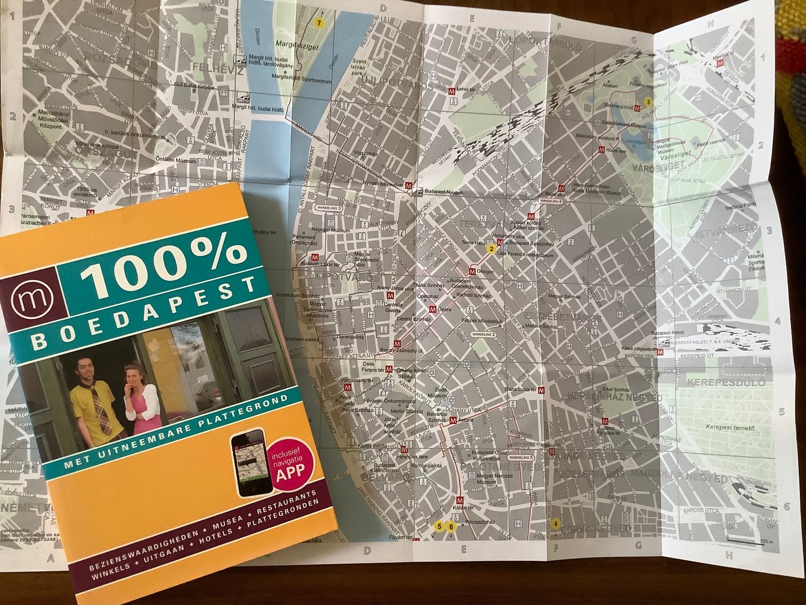 100% Boedapest Hongarije wandelroutes kaarten, Overige merken, Budget, Europa, Ophalen of Verzenden