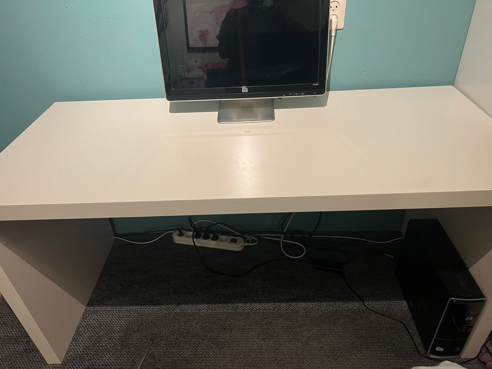 Ikea bureau Malm, Wit bureau zonder uitschuifbaar element, Ophalen, Opbergruimte, Gebruikt, Spaanplaat of MDF