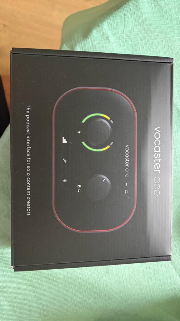 Focusrite vocaster one audio interface, Ophalen of Verzenden, Zo goed als nieuw, Audio