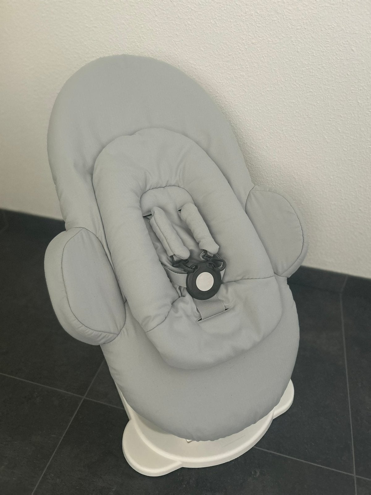 Stokke Steps Bouncer (wipstoel) Soft Sage White -nieuw, Ophalen of Verzenden, Nieuw, Meegroeistoel