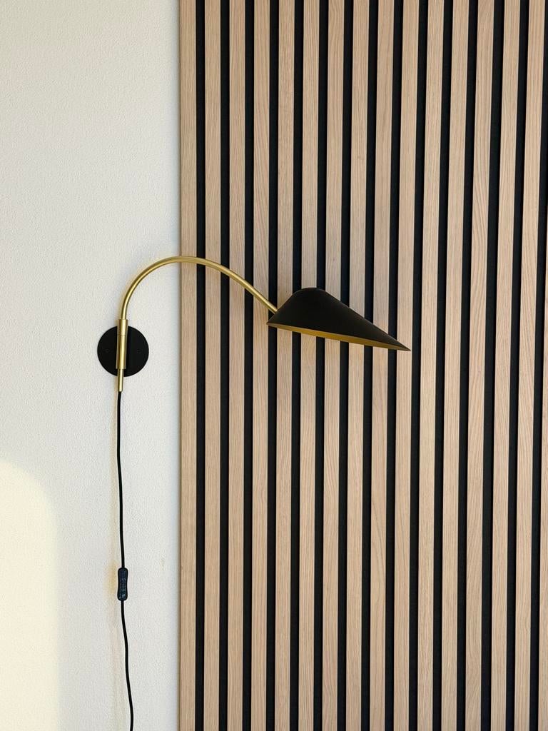 Moderne wandlamp zwart met goud - Stijlvolle verlichting, Huis en Inrichting, Ophalen, Metaal, Met verlichting, Zwart