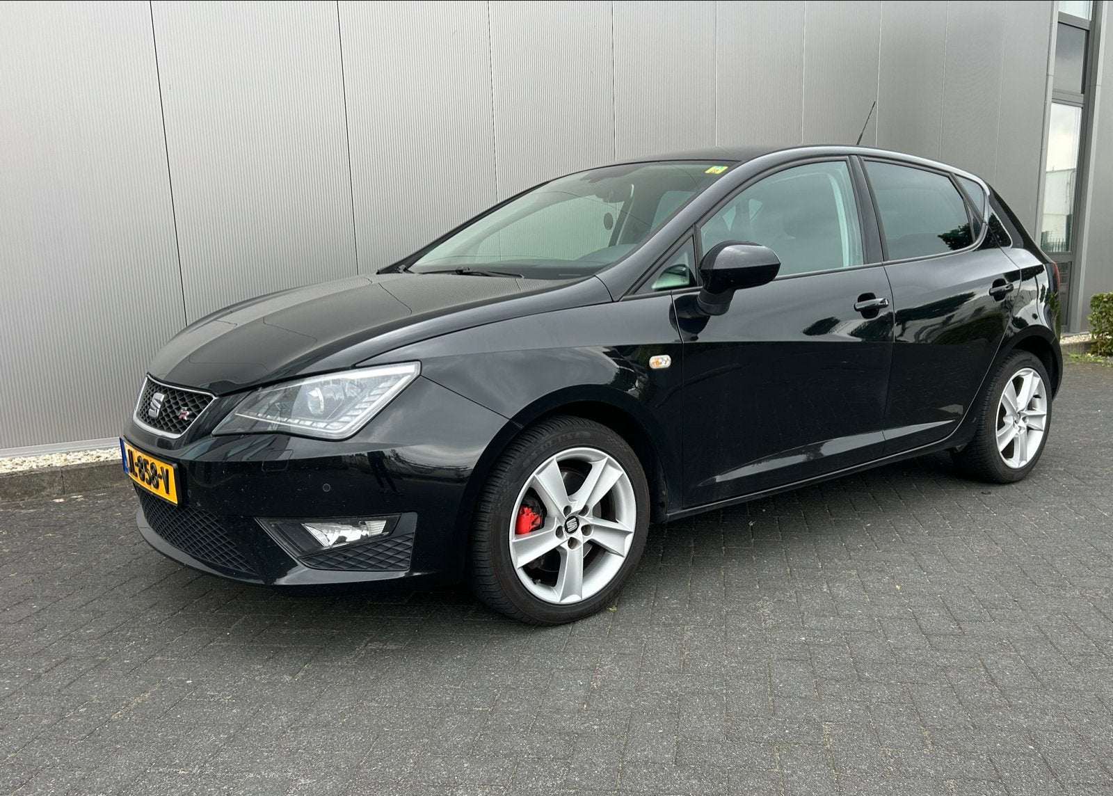 Seat Ibiza 1.4 TDI FR 2016 rookvrij, LED, 105pk, NAP, NL, Auto's, Voorwielaandrijving, Euro 6, 580 kg, Origineel Nederlands