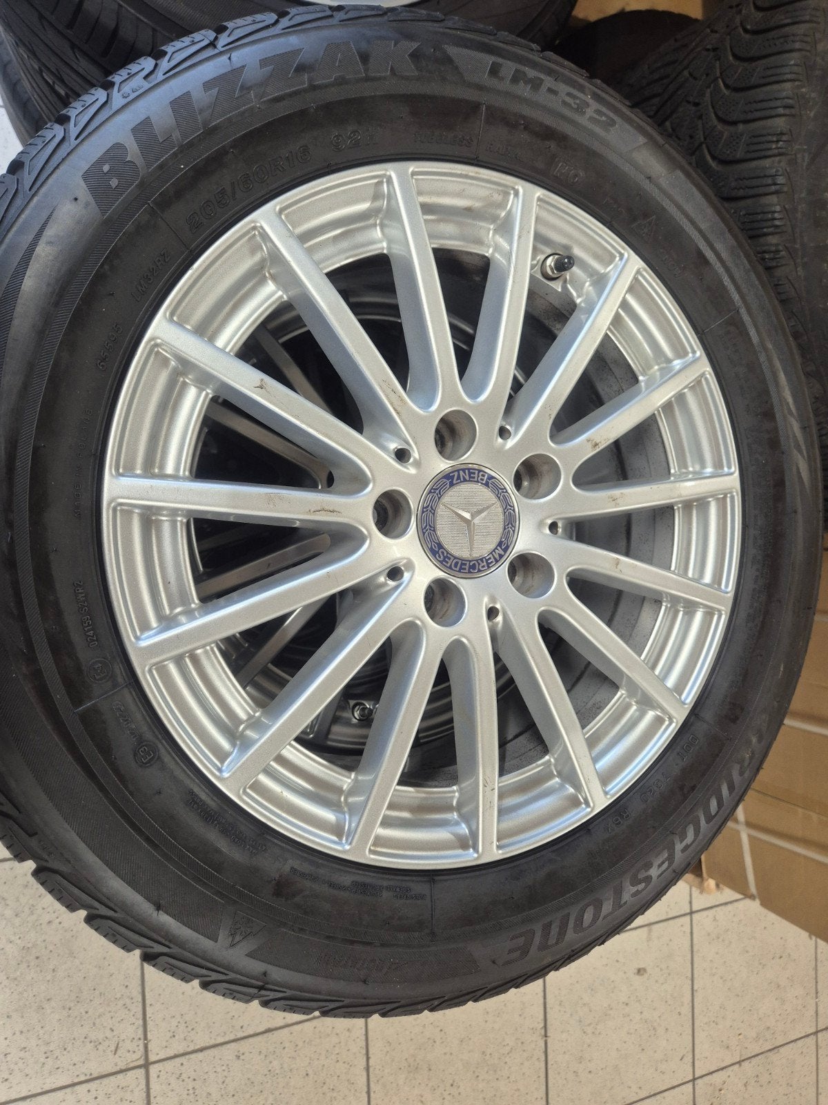 Mercedes-Benz Winterbanden met Velgen 205/55 R16, Ophalen