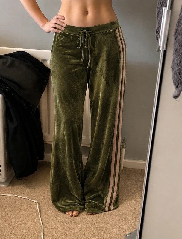 MUSERA Velours Joggers Khaki met Zijstreep - Maat M, Maat 38/40 (M), Ophalen of Verzenden, Gedragen, Groen