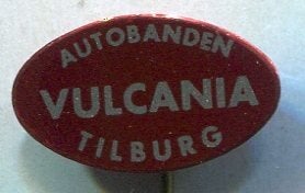 Vulcano autobanden Tilburg blik speldje ( H_135), Verzenden, Zo goed als nieuw, Transport, Speldje of Pin