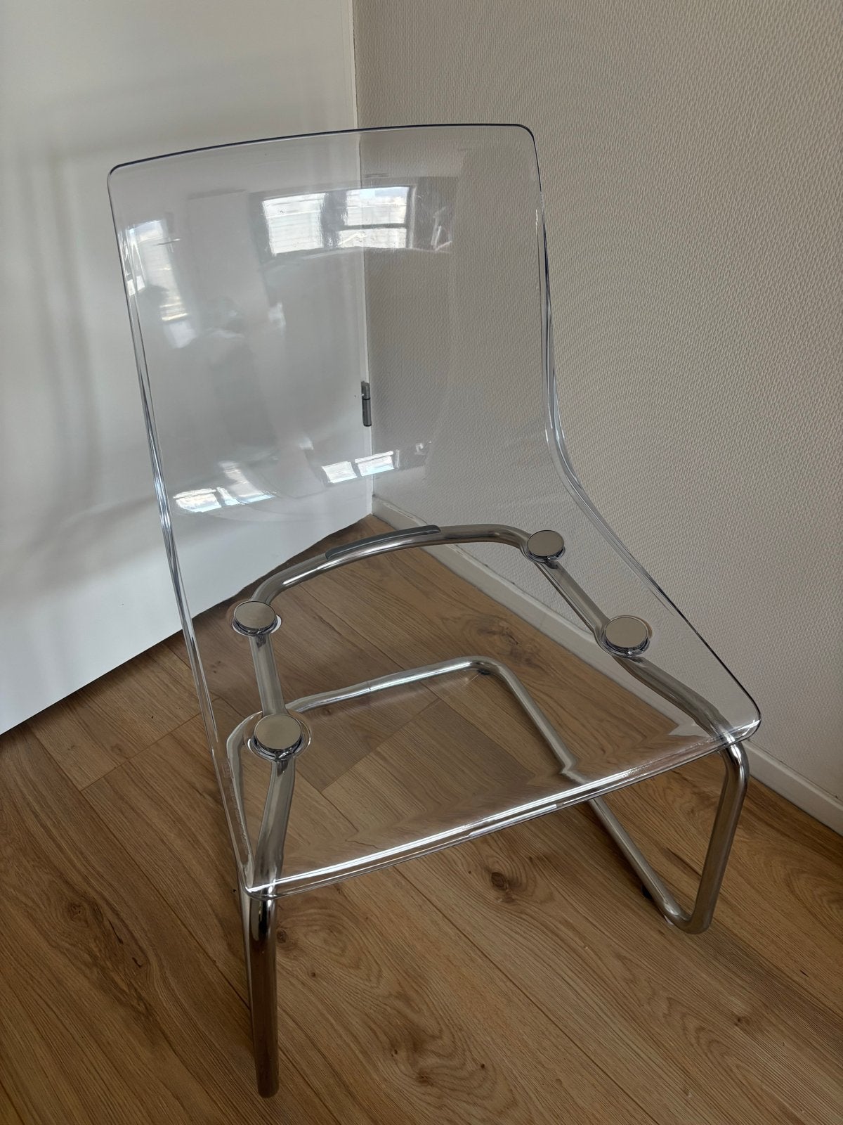 IKEA Tobias Transparante stoel met chromen onderstel, Huis en Inrichting, Stoelen, Ophalen, Kunststof, Overige kleuren, Zo goed als nieuw