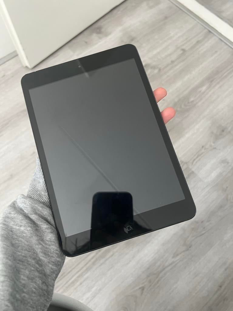Apple iPad Model A1432- 16GB, Computers en Software, Apple iPads, 10 inch, 32 GB, Apple iPad, Zwart